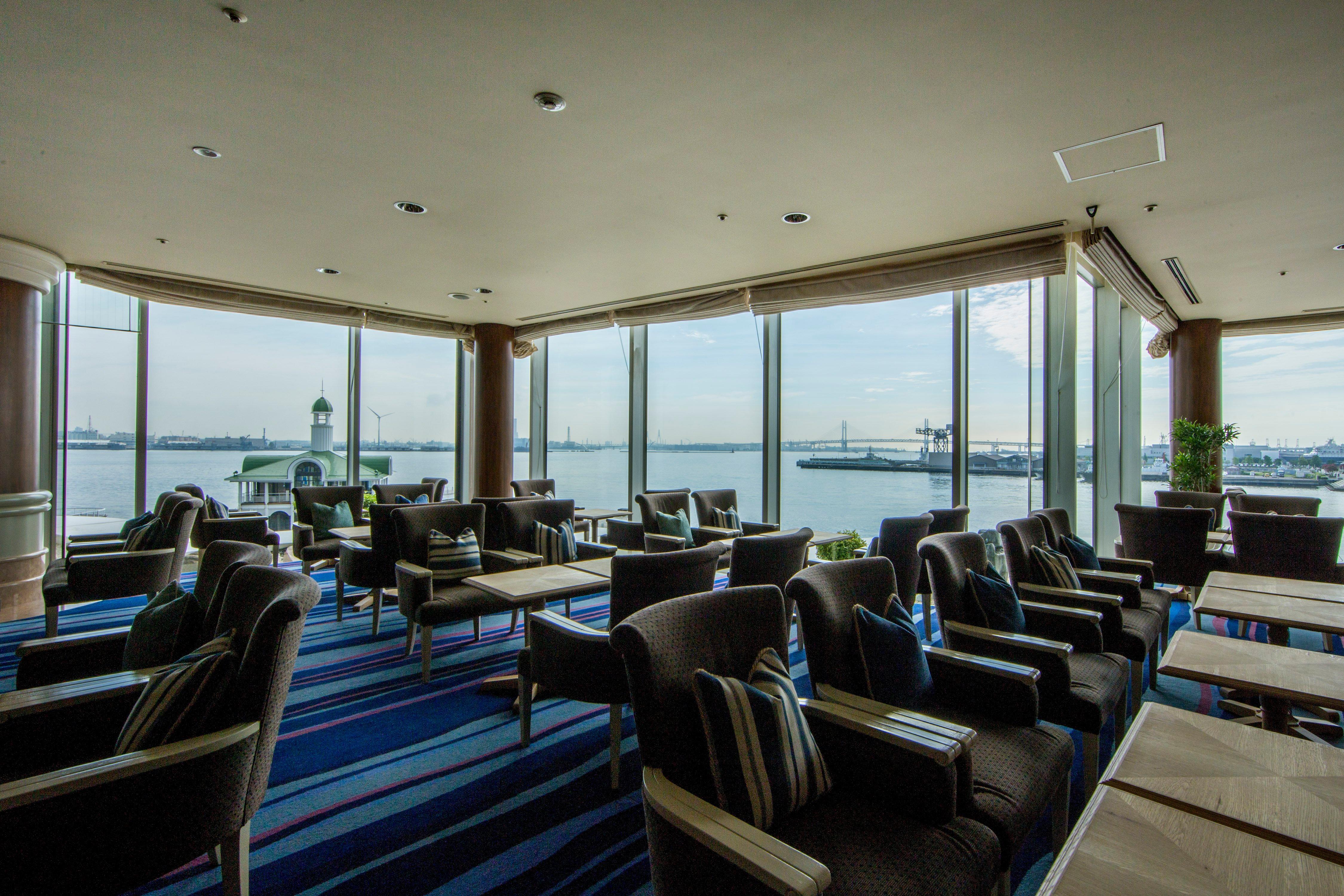 فندق إنتركونتيننتال يوكوهاما غراند يوكوهامَ المظهر الخارجي الصورة The Club lounge at Changi Airport