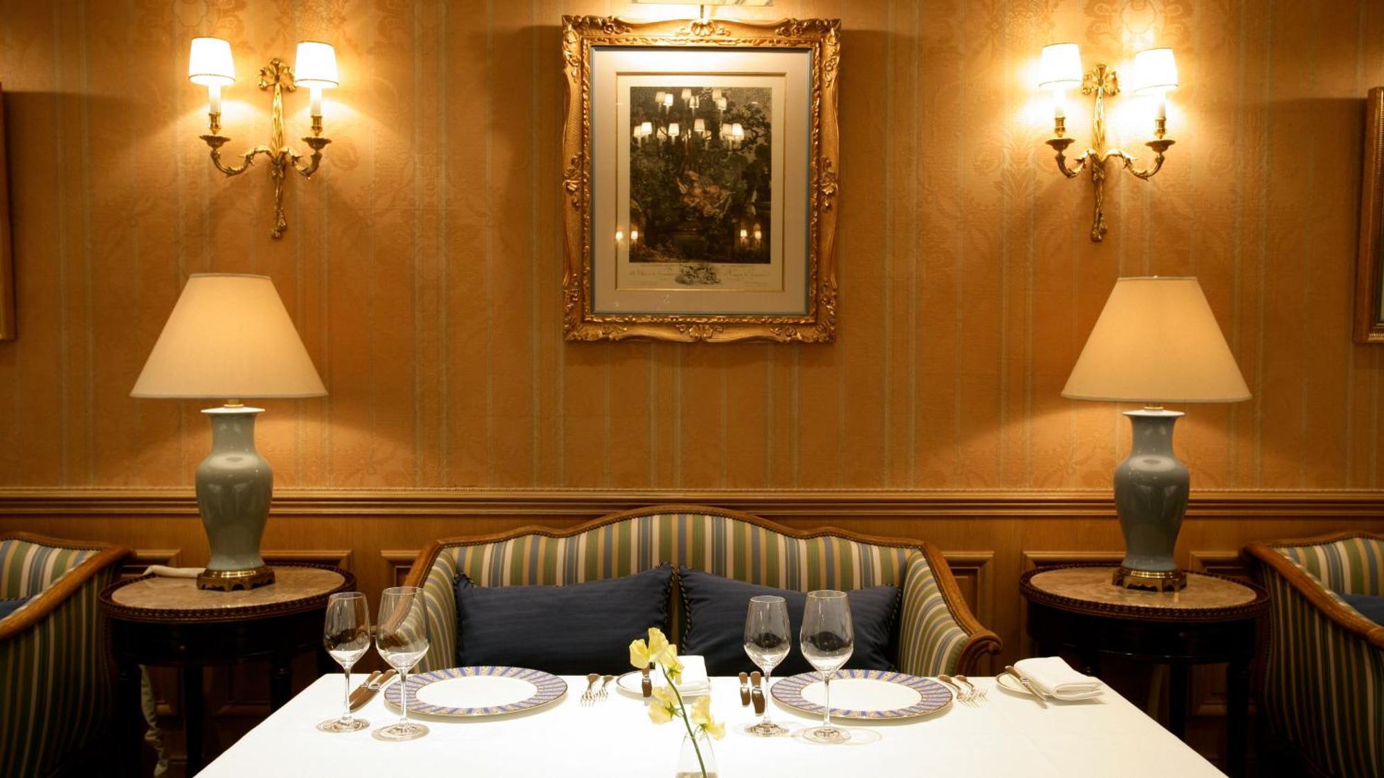 فندق إنتركونتيننتال يوكوهاما غراند يوكوهامَ المظهر الخارجي الصورة Interior of the restaurant